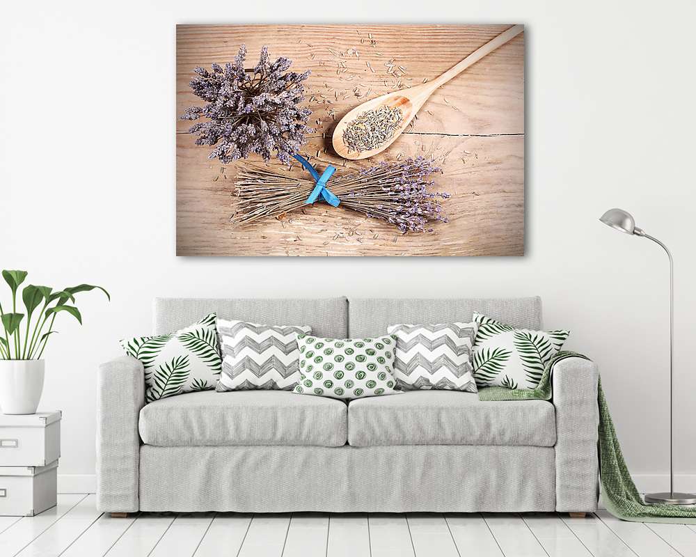 levendula száraz csokor az asztalon fekszik  (fotótapéta) - vászonkép, falikép otthonra és irodába