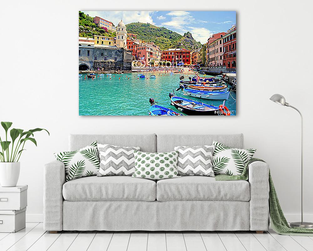 Színes kikötő a Vernazza-ban, Cinque Terre, Olaszország (keretezett kép) - vászonkép, falikép otthonra és irodába