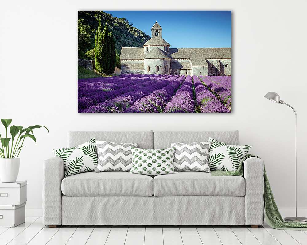 Levendula a régi Senanque-apátság előtt Provence-ban - vászonkép, falikép vásárlás Levendula a régi Senanque-apátság előtt Provence-ban (vászonkép) - vászonkép, falikép otthonra és irodába