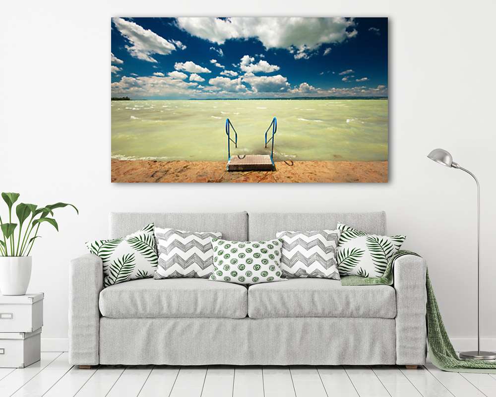 Viharos szél egy balatoni strandon (többrészes kép) - vászonkép, falikép otthonra és irodába