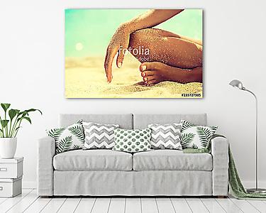 Woman In Relaxation On Tropical Beach with sand , body parts . T (vászonkép) - vászonkép, falikép otthonra és irodába