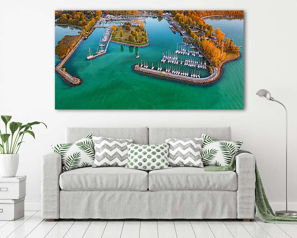 Balatoni kikötő, drónfotó  - vászonkép, falikép vásárlás Balatoni kikötő, drónfotó  (vászonkép) - vászonkép, falikép otthonra és irodába