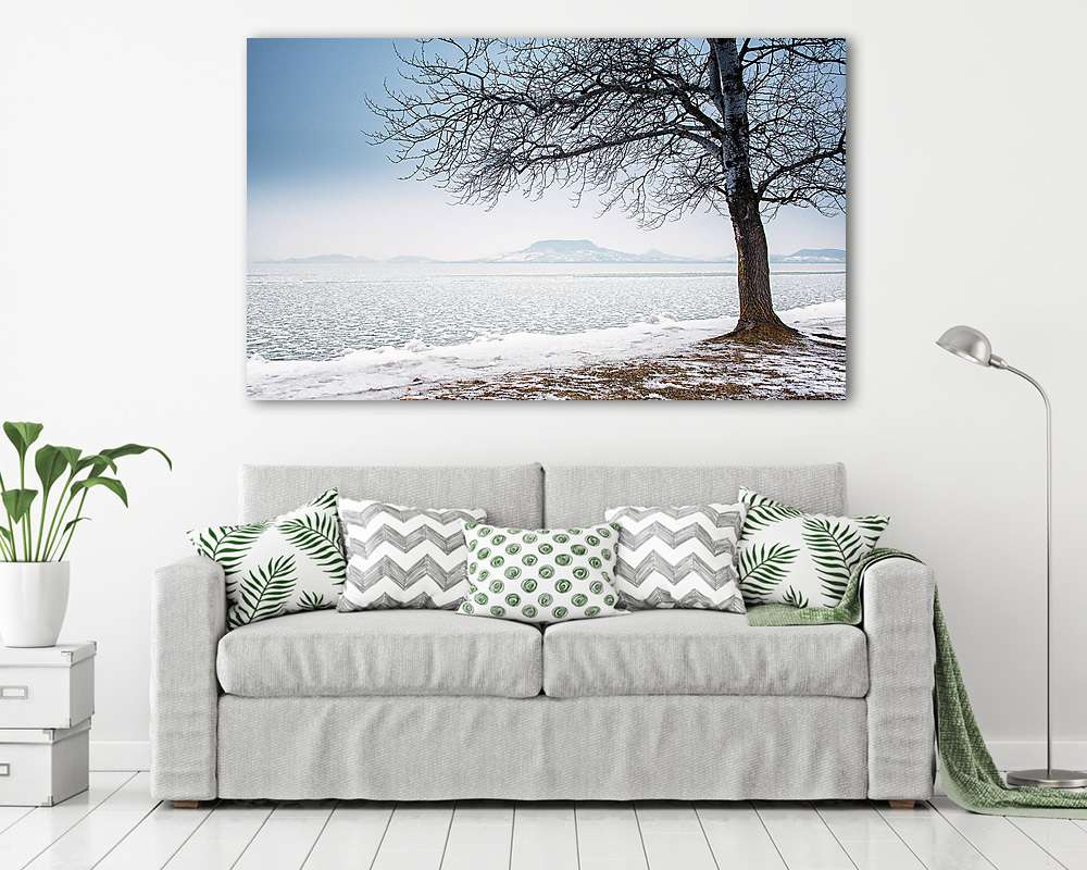 Téli Balaton, háttérben a Badacsonnyal - vászonkép, falikép vásárlás Téli Balaton, háttérben a Badacsonnyal (vászonkép) - vászonkép, falikép otthonra és irodába