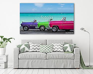Három klasszikus amerikai kocsi a kubai Havannai tengerparton (vászonkép) - vászonkép, falikép otthonra és irodába