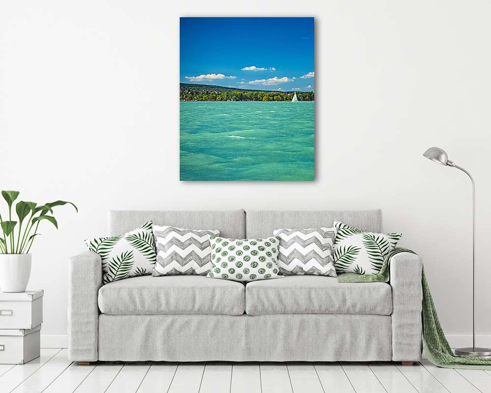 Hullámzó Balaton, vitorlással - vászonkép, falikép vásárlás Hullámzó Balaton, vitorlással (vászonkép) - vászonkép, falikép otthonra és irodába