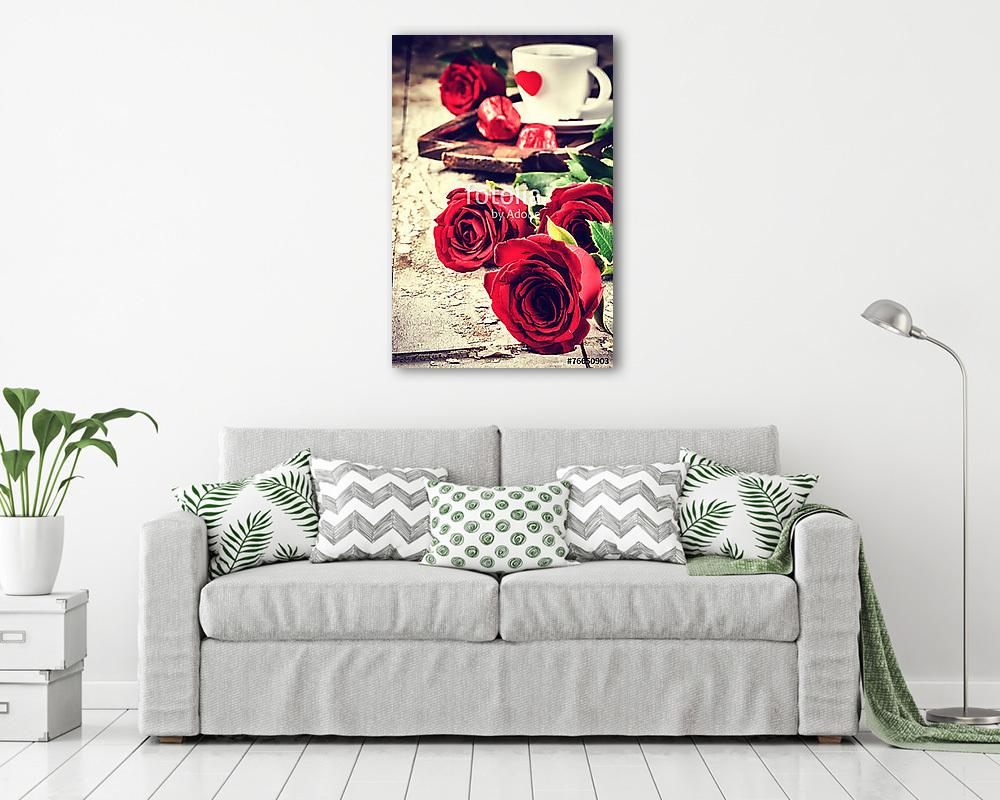 Szent Valentine szobája kávéscsészettel és vörös rózsával - vászonkép, falikép vásárlás Szent Valentine szobája kávéscsészettel és vörös rózsával (vászonkép) - vászonkép, falikép otthonra és irodába