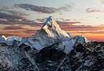 Ama Dablam az Everest Base Camp felé vezető úton vászonkép, poszter vagy falikép