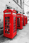Vörös telefonos fülkék Londonban színkulcsként vászonkép, poszter vagy falikép