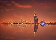 Csodálatos éjszakai égbolt Dubai-ban, az Egyesült Arab Emirátusokban vászonkép, poszter vagy falikép