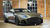 Aston Martin szemből háttérben fal vászonkép, poszter vagy falikép