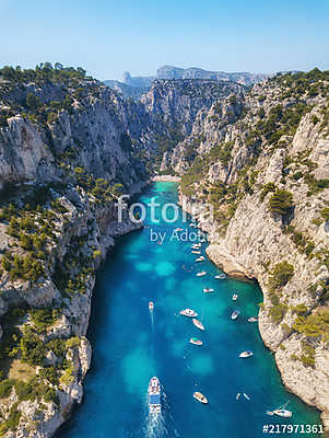 Yachts at the sea in France. Aerial view of luxury floating boat on transparent turquoise water at sunny day. Summer seascape fr (poszter) - vászonkép, falikép otthonra és irodába