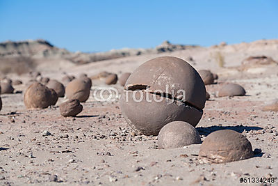 Kerek kövek Ischigualasto Nemzeti Park, San Juan, Argentína (többrészes kép) - vászonkép, falikép otthonra és irodába