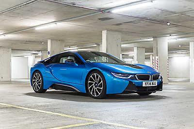 BMW i8 Blue Side Garage (bögre) - vászonkép, falikép otthonra és irodába