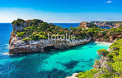 Picturesque seascape on Majorca island, view of the idyllic bay  (vászonkép óra) - vászonkép, falikép otthonra és irodába