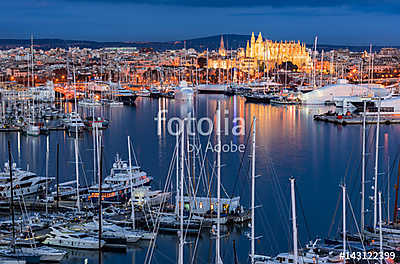 Spanien Palma de Mallorca Stadt Hafen Küste bei Nacht (keretezett kép) - vászonkép, falikép otthonra és irodába