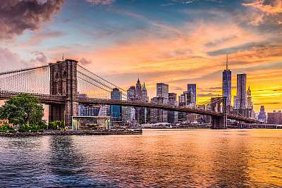 New York naplemente idején a Brooklyn híddal (keretezett kép) - vászonkép, falikép otthonra és irodába