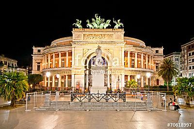 Politeama színház éjszaka Palermo, Szicília. Olaszország. (bögre) - vászonkép, falikép otthonra és irodába