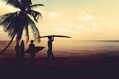 Art photo styles of silhouette surfer on beach at sunset - vintage color tone (bögre) - vászonkép, falikép otthonra és irodába