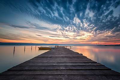 Lake sunset /
Magnificent long exposure lake sunset with boats  (többrészes kép) - vászonkép, falikép otthonra és irodába