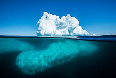 Jéghegy víz alatt és felett (Baffin-sziget, Kanada) (bögre) - vászonkép, falikép otthonra és irodába