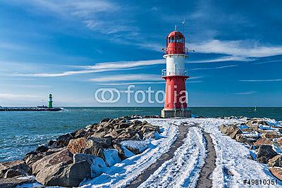 Világítótornyok Warnemünde-ben télen (bögre) - vászonkép, falikép otthonra és irodába