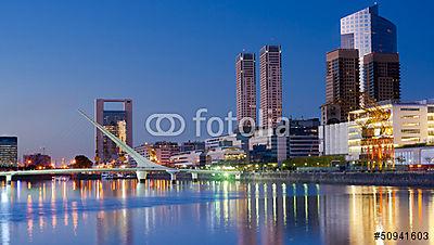 Buenos Aires, Puerto Madero éjjel (keretezett kép) - vászonkép, falikép otthonra és irodába