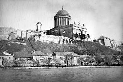 Esztergom, a Bazilika és a vár a  Dunáról nézve (1940) (vászonkép óra) - vászonkép, falikép otthonra és irodába