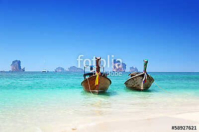 beach,  boats, Andaman Sea, Thailand (keretezett kép) - vászonkép, falikép otthonra és irodába