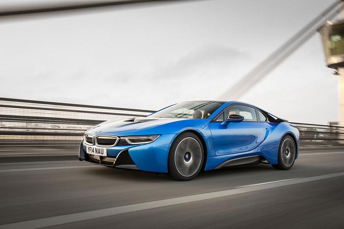 BMW i8 Blue Bridge, 