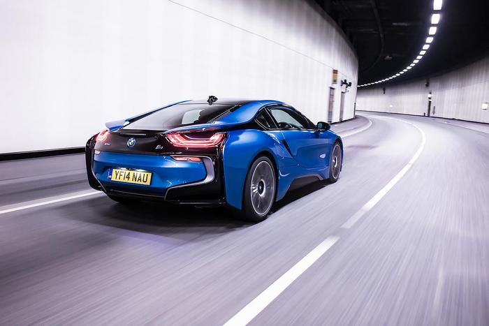 BMW i8 Blue Back, 