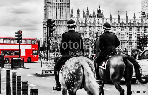 Lovasrendőrök Londonban, Premium Kollekció