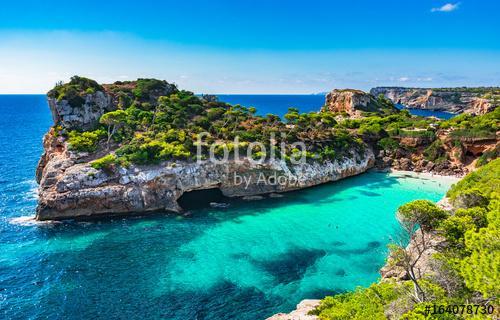 Picturesque seascape on Majorca island, view of the idyllic bay , Premium Kollekció
