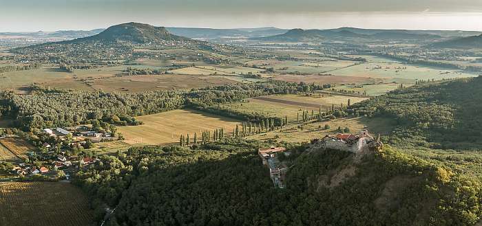 Gyönyörű látkép a Szigligeti-várral,  Gyönyörű látkép a Szigligeti-várral,