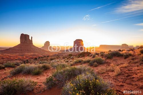 Monument Valley sunrise, AZ, USA, Premium Kollekció