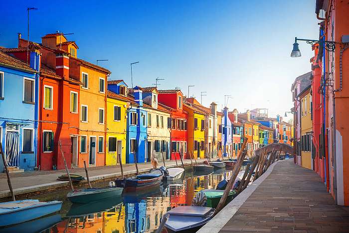 Színes házak Burano, Velence, Olaszország, Premium Kollekció
