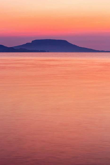 Gyönyörű napfelkelte a Balaton-Magyarországon, Premium Kollekció