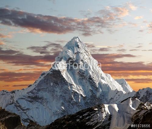 Ama Dablam az Everest Base Camp felé vezető úton, Premium Kollekció