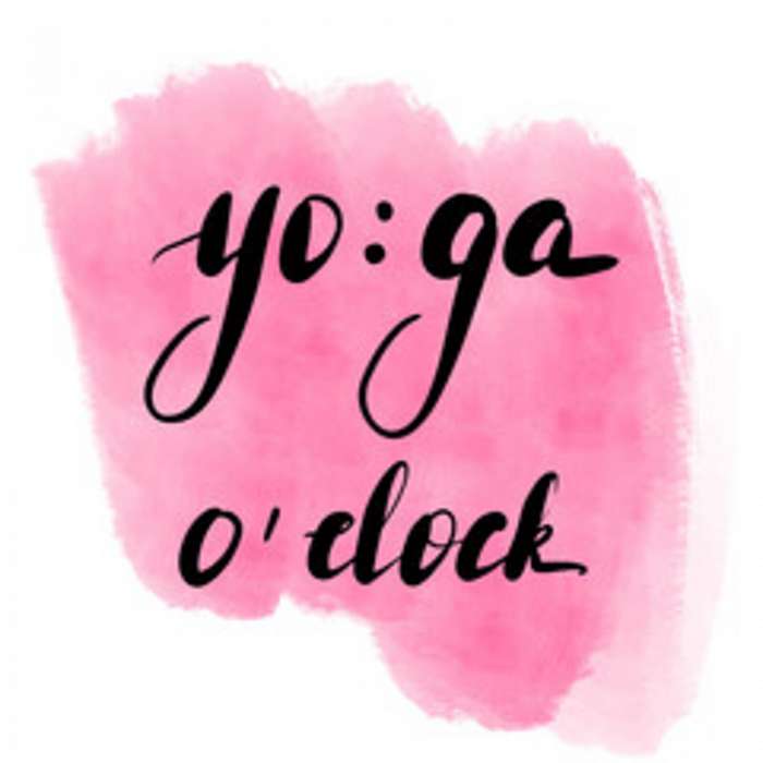 Yoga o clock felirat, 