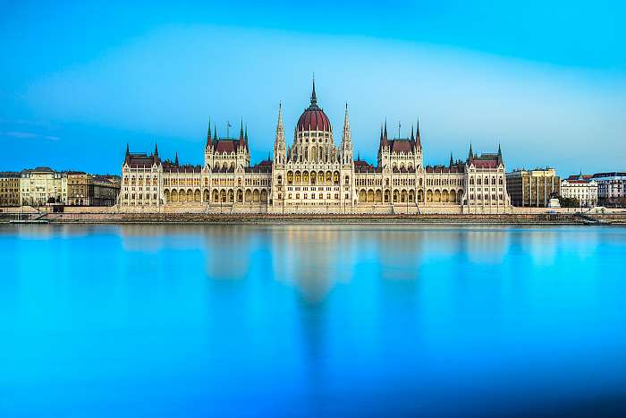 A budapesti parlament a naplementében, Magyarországon, Premium Kollekció