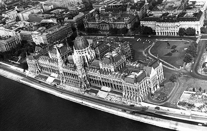 Légifotó a Parlamentről (1963), 