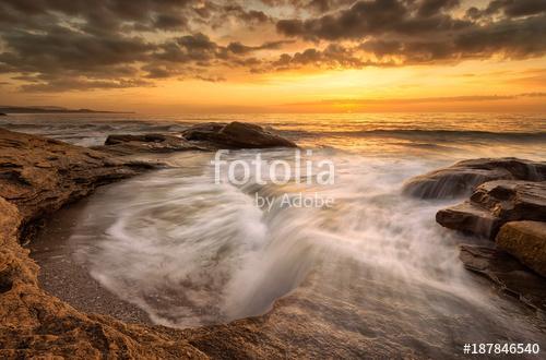 Rocky sunrise /
A beautiful view with first rays at a rocky Bla, Premium Kollekció