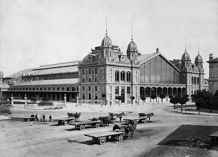 A Nyugati pályaudvar a Nyugati tér felől nézve (1880-1887 között), 