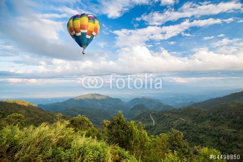 Hőlégballonos utazás hegyek-völgyek felett, Premium Kollekció