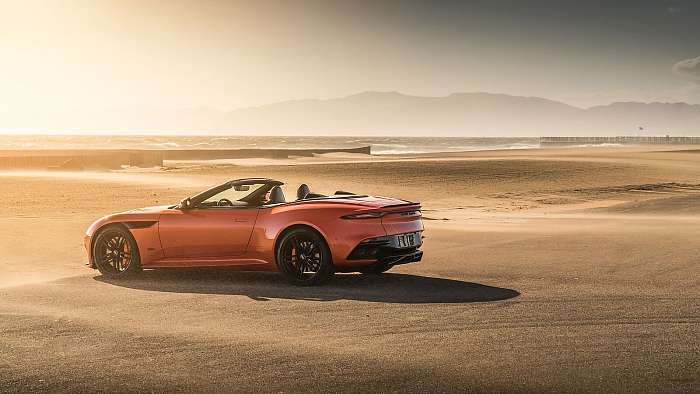 Aston Martin a sivatagban, 