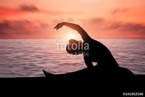 Silhouette of a girl practicing yoga, Premium Kollekció