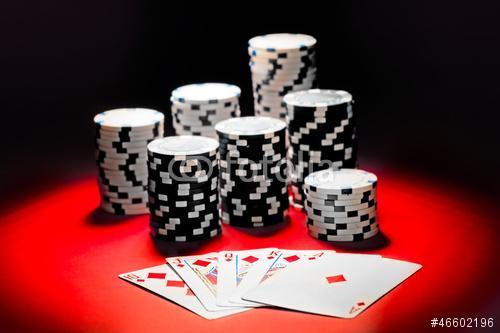Póker, királyi flush és szerencsejáték zseton., Premium Kollekció