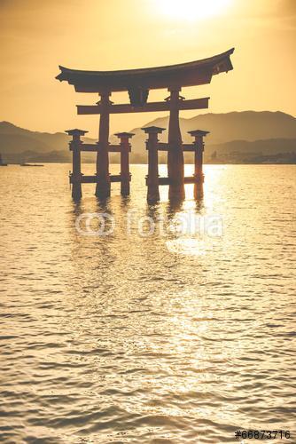 Miyajima, Híres nagy Shinto torii Japánban., Premium Kollekció
