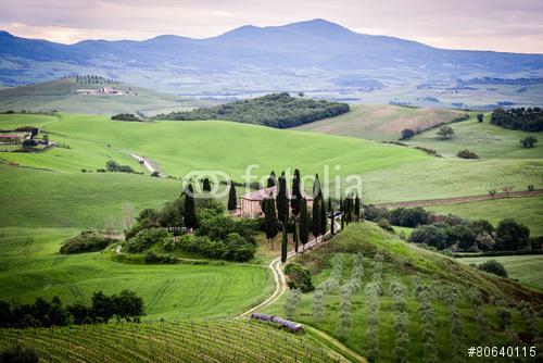 Toszkána, táj és parasztház a Val d'Orcia dombjaiban, Premium Kollekció