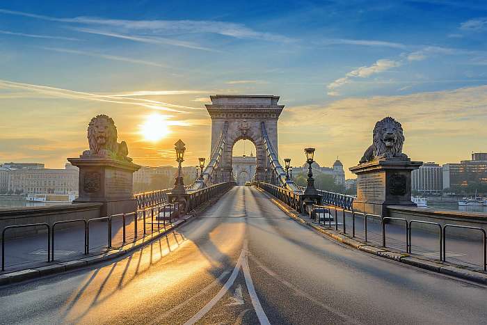 Lánchíd napfelkelte, Budapest, Magyarország, Premium Kollekció