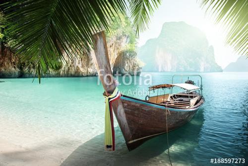 long boat on island in Thailand, Premium Kollekció